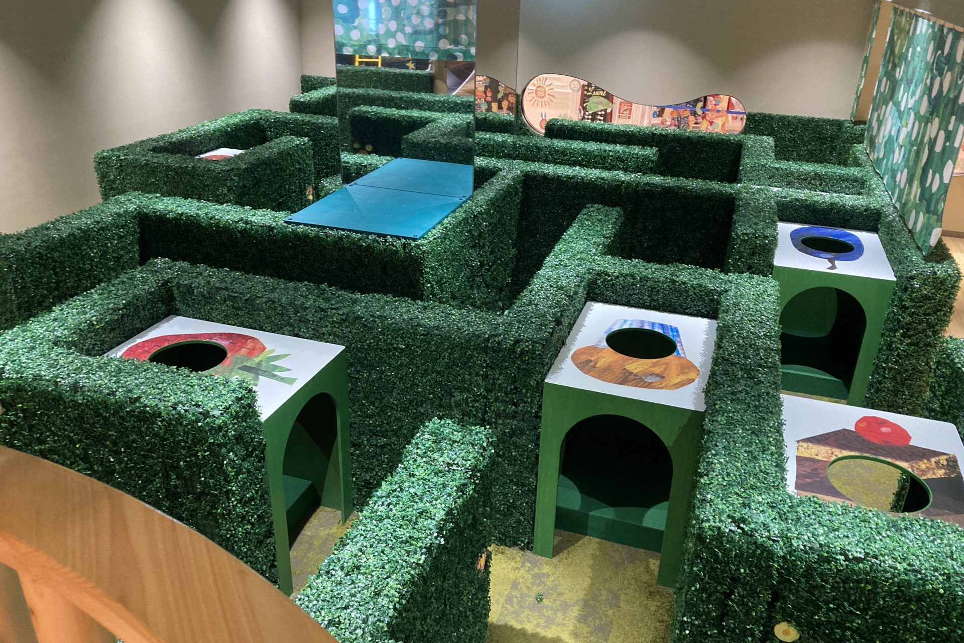 みどりのめいろ