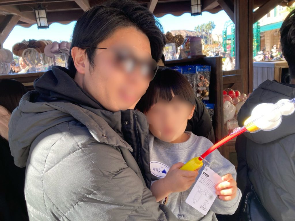 迷子札のシールを貼ったところ